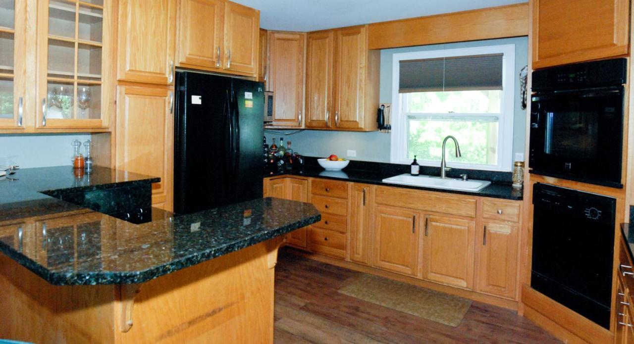 Maple Leaf Lodge Schroon Lake Buitenkant foto